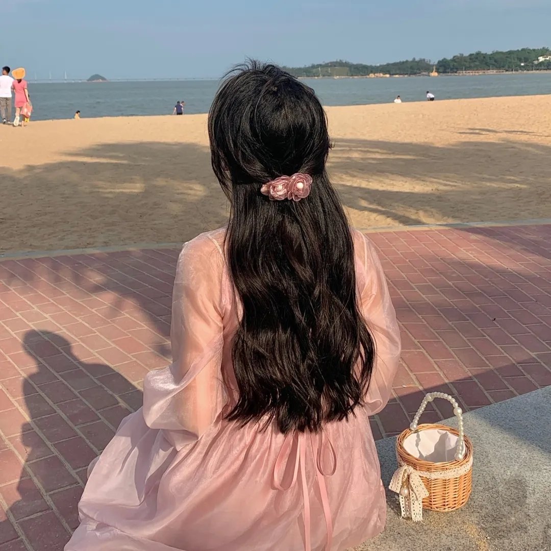两个伊莲娜